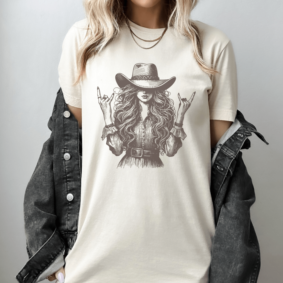 Trendznmore Women's Vintage Western Cowgirl Graphic T-Shirt - White - VINTAGECGWHT-S