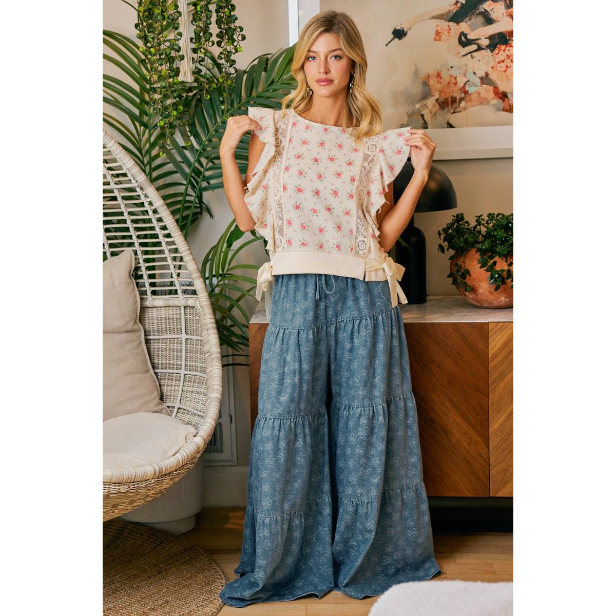 BiBi Floral Tiered Flare Denim Pants - Denim